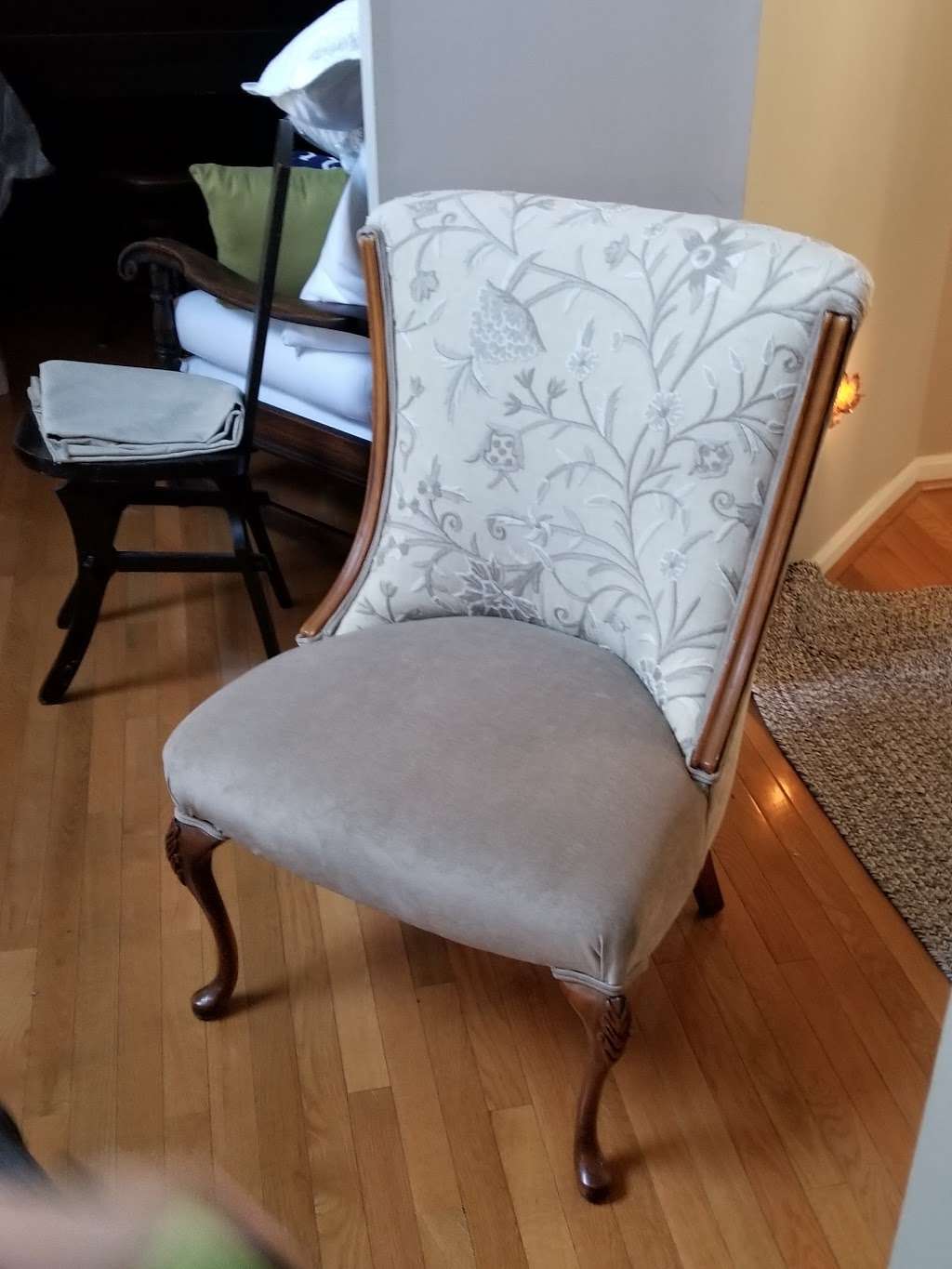 Reclamation Upholstery | 8225 Tenbrook Dr, Gainesville, VA 20155, USA | Phone: (703) 314-1233