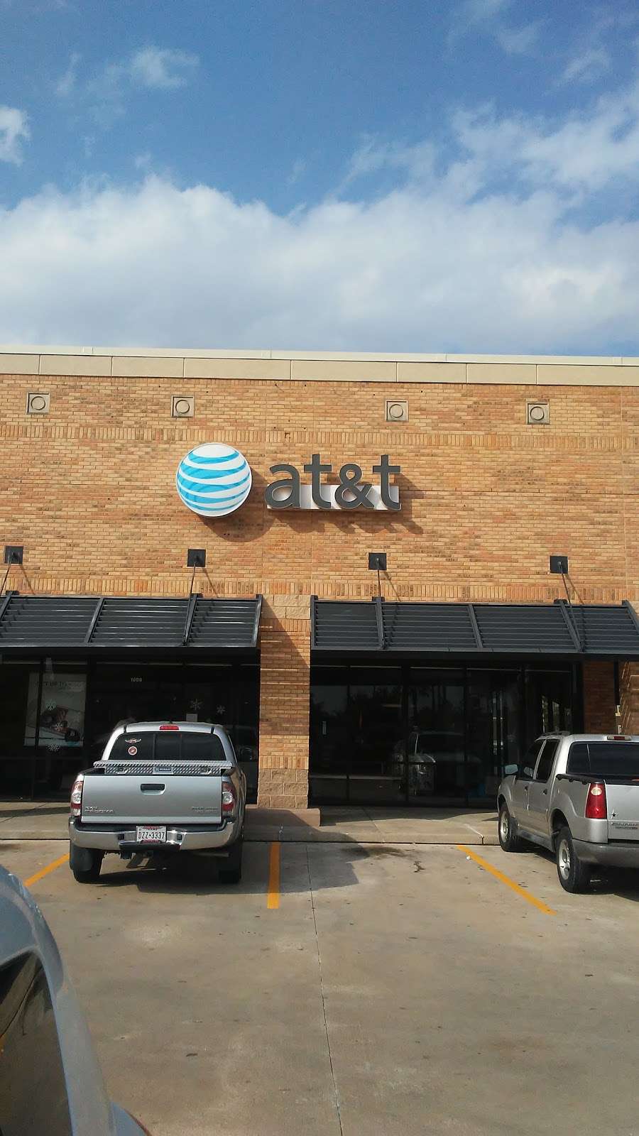 AT&T Store | 12020 Farm to Market 1960 Rd W Ste. 1000, Houston, TX 77065, USA | Phone: (281) 970-4013