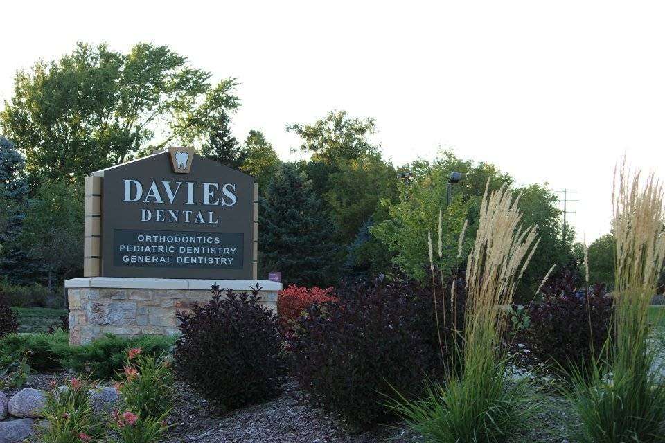 Davies Orthodontics: Davies Kirk R DDS | 2117 Corporate Dr, Waukesha, WI 53189, USA | Phone: (262) 542-9151