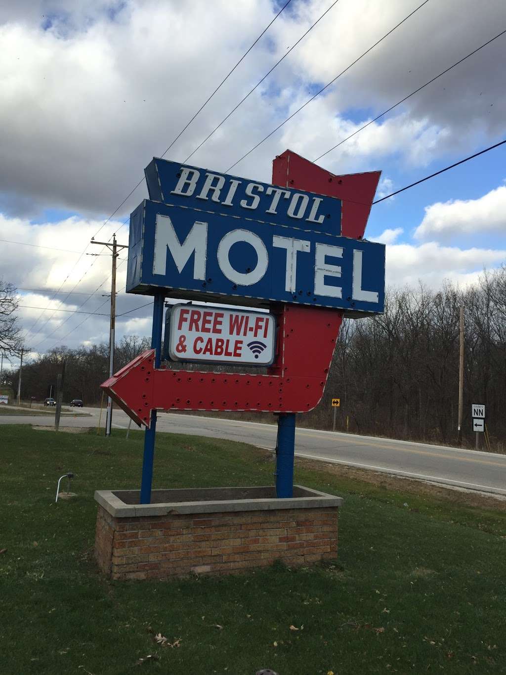 Bristol Motel | 4510 200th Ave, Bristol, WI 53104, USA | Phone: (262) 857-2396