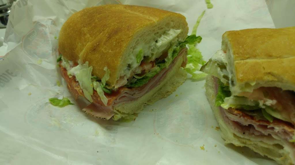 Jersey Mikes Subs | 2540 E Main St, St. Charles, IL 60174 | Phone: (630) 443-1300
