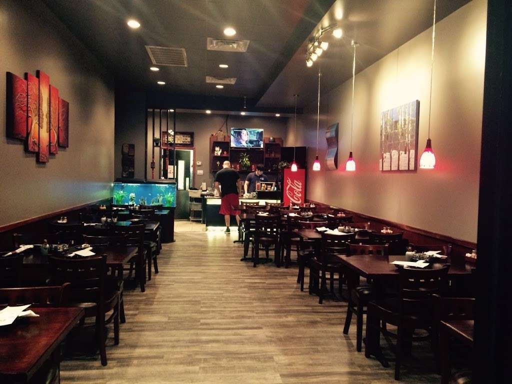 Jade Ly Asian Bistro | 5022 US-90 ALT, Sugar Land, TX 77478 | Phone: (281) 313-3300