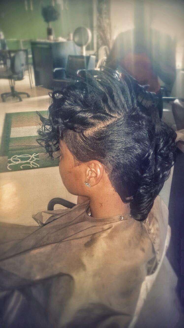 Ge Gias Hair Salon | 2405 Lafayette Rd, Indianapolis, IN 46222, USA | Phone: (219) 545-7807