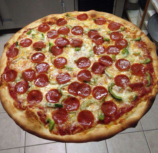 Lindas Pizza | 1388, 318, Ocean Gate Ave, Ocean Gate, NJ 08740, USA | Phone: (732) 269-8282