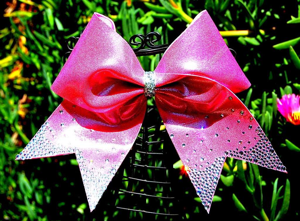 The Cheer Bow Lady | 39214 Vía Sonrisa, Murrieta, CA 92563, USA | Phone: (949) 412-8670