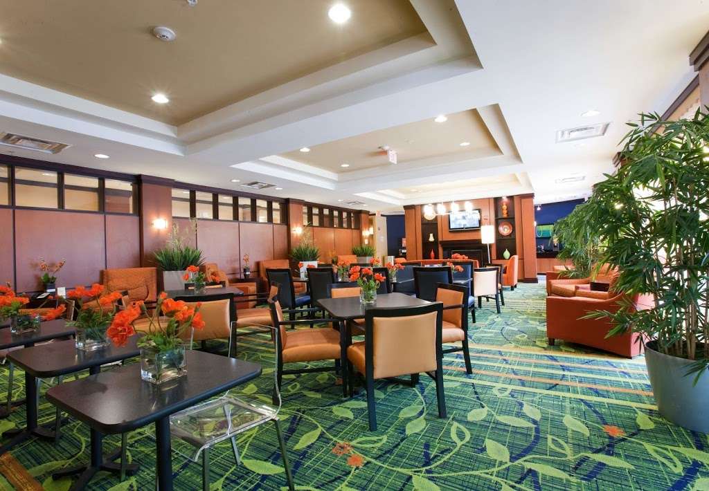 Fairfield Inn & Suites by Marriott Houston Conroe Near The Woodl | 3010 Interstate 45 N, Conroe, TX 77303, USA | Phone: (936) 756-3040