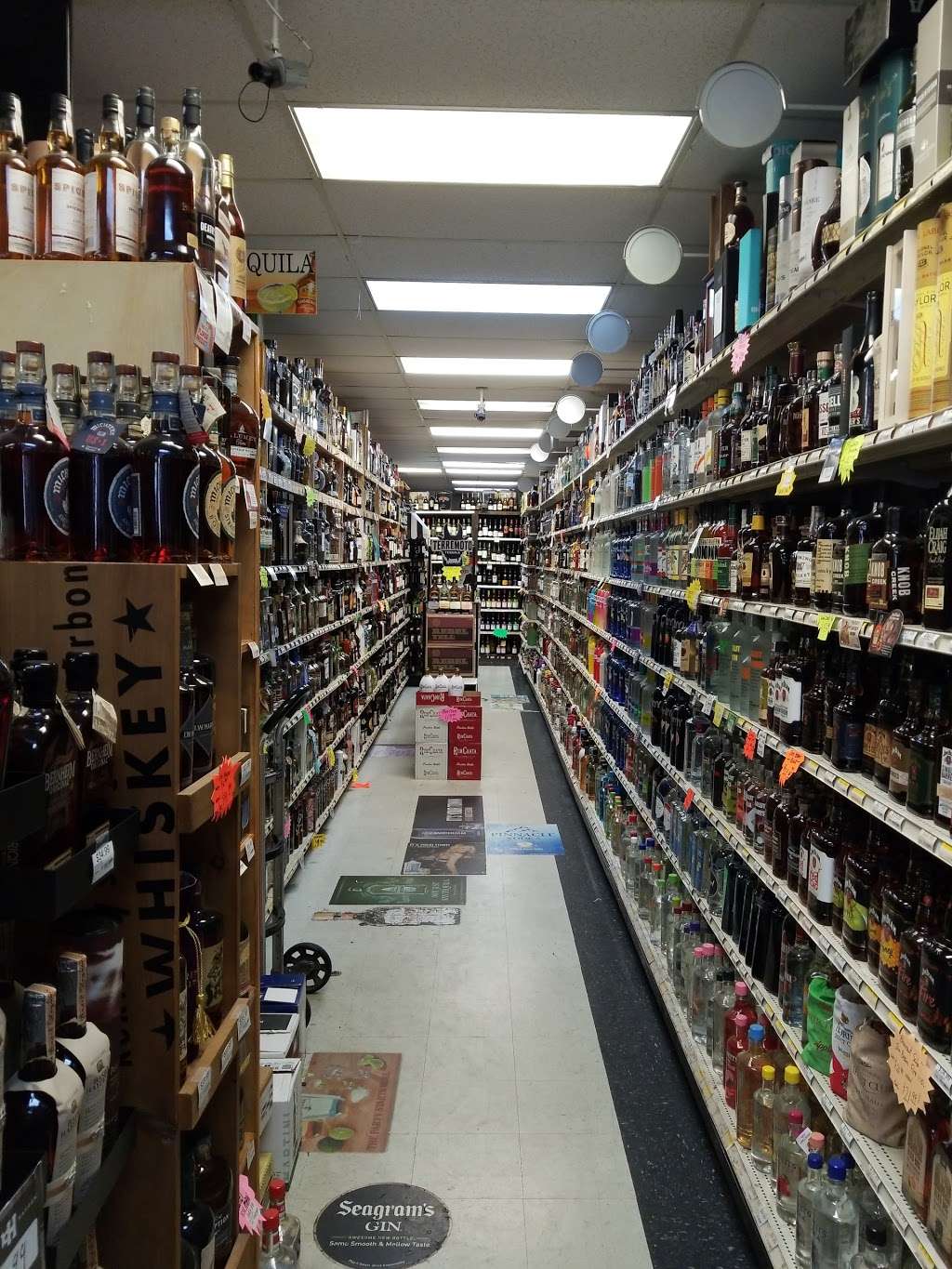 Big C Liquors | 7530-7762 University Blvd, Winter Park, FL 32792, USA | Phone: (407) 678-0882