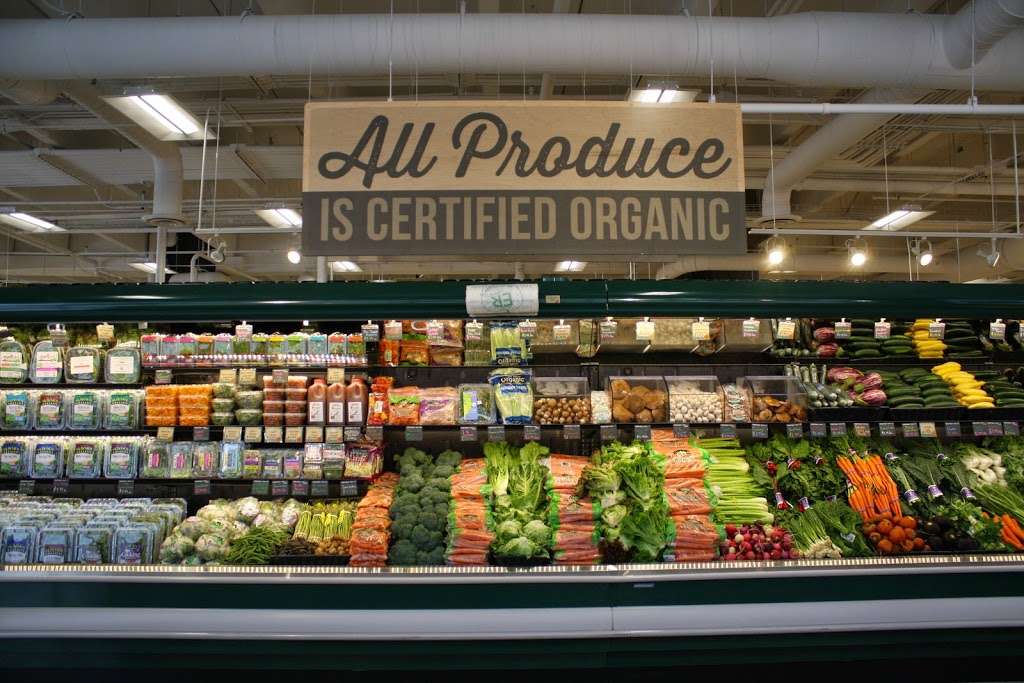 MOMs Organic Market | 1501 New York Ave NE, Washington, DC 20002, USA | Phone: (202) 791-3826