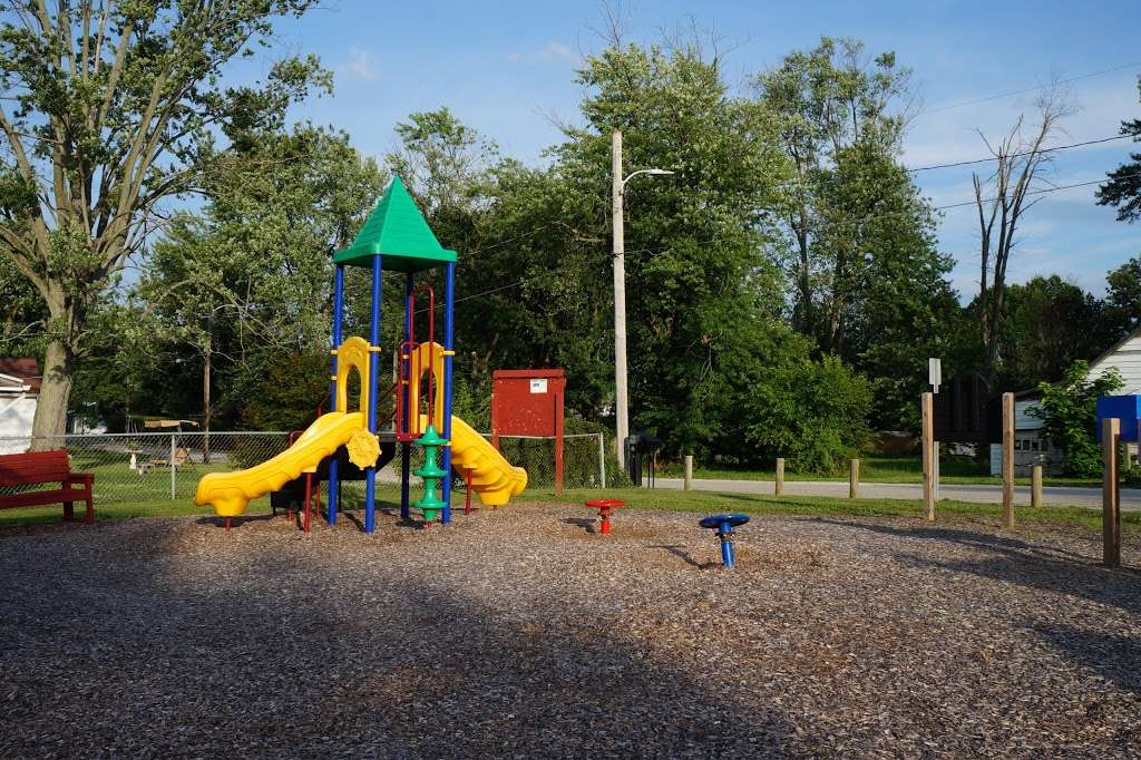 Commons Park | 856 W 5th St, Greenfield, IN 46140, USA | Phone: (317) 477-4340