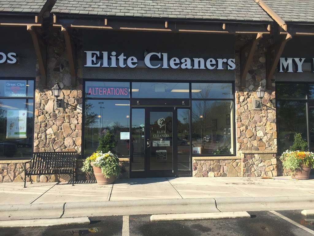 Elite Cleaners @ Austin Village | 1321 Chestnut Ln, Matthews, NC 28104, USA | Phone: (704) 821-0505