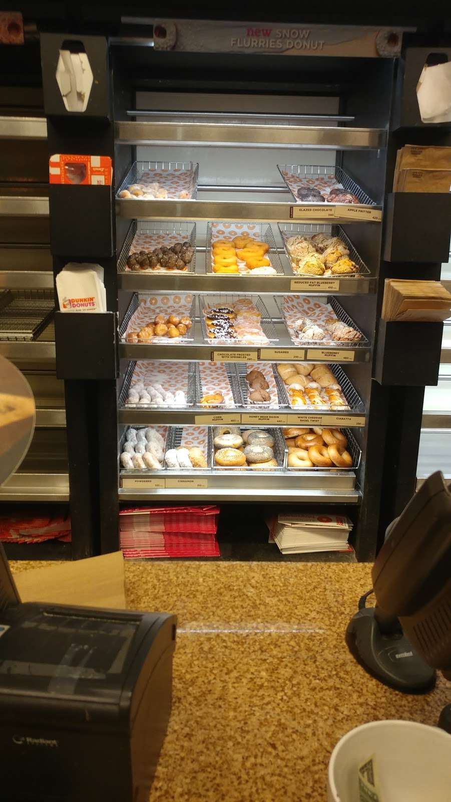 Dunkin Donuts | 44110 Ashburn Village Blvd #184, Ashburn, VA 20147, USA | Phone: (571) 442-8253