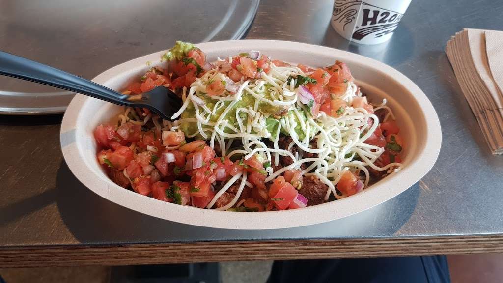 Chipotle Mexican Grill | 4234 N Harlem Ave, Norridge, IL 60706 | Phone: (708) 395-0011