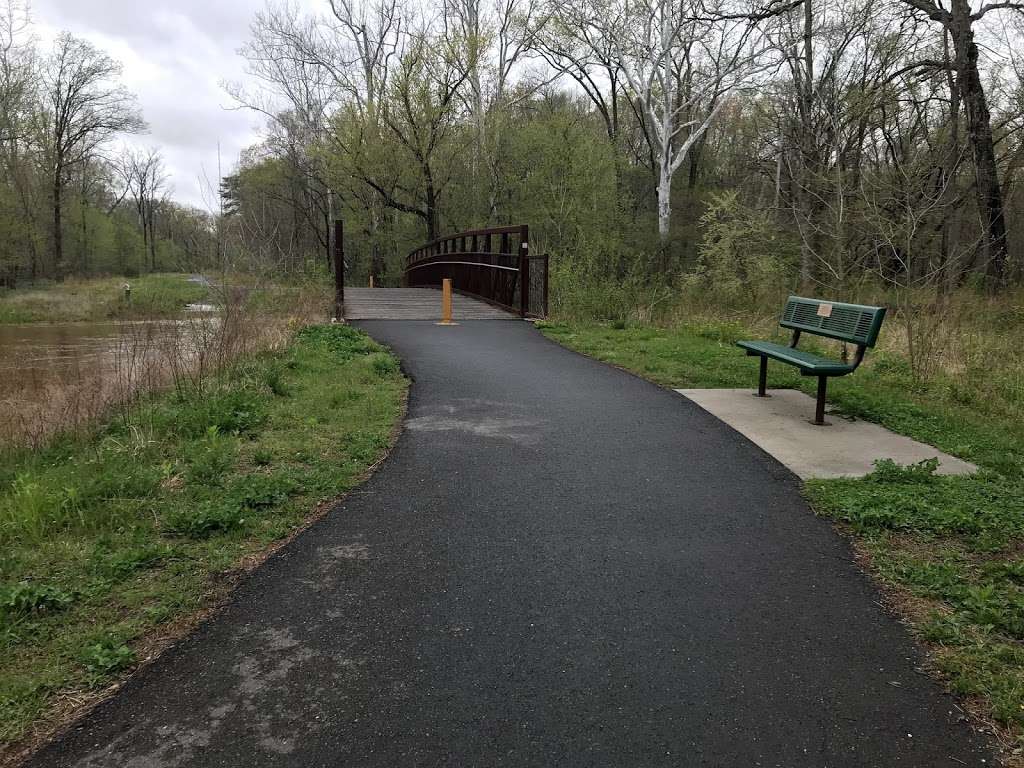 Cub Run Trail | Paddington Lane Cub Run Connector Trial, Centreville, VA 20120, USA