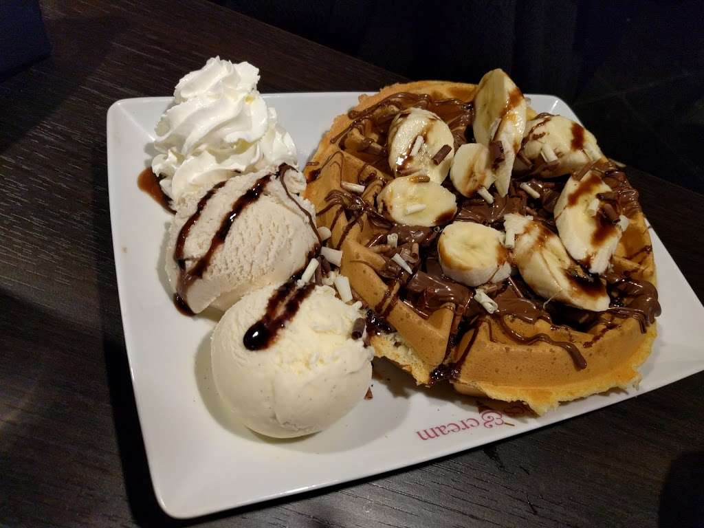 Cookies & Cream | 5 Mile End Rd, London E1 4TP, UK | Phone: 020 7790 4941