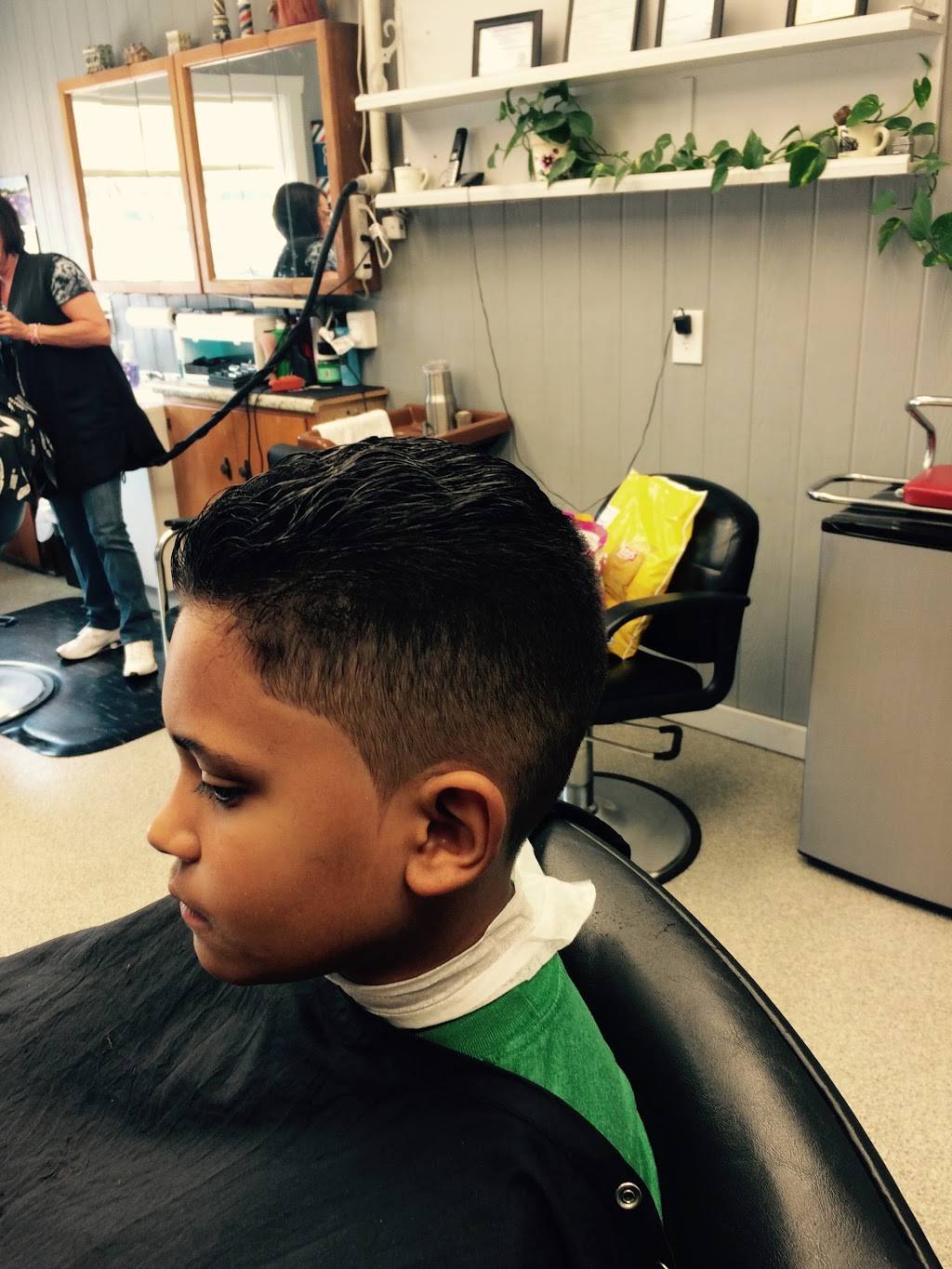 Jordans Barber & Beauty Salon | 3621 Gallatin Pike, Nashville, TN 37216, USA | Phone: (615) 226-2156