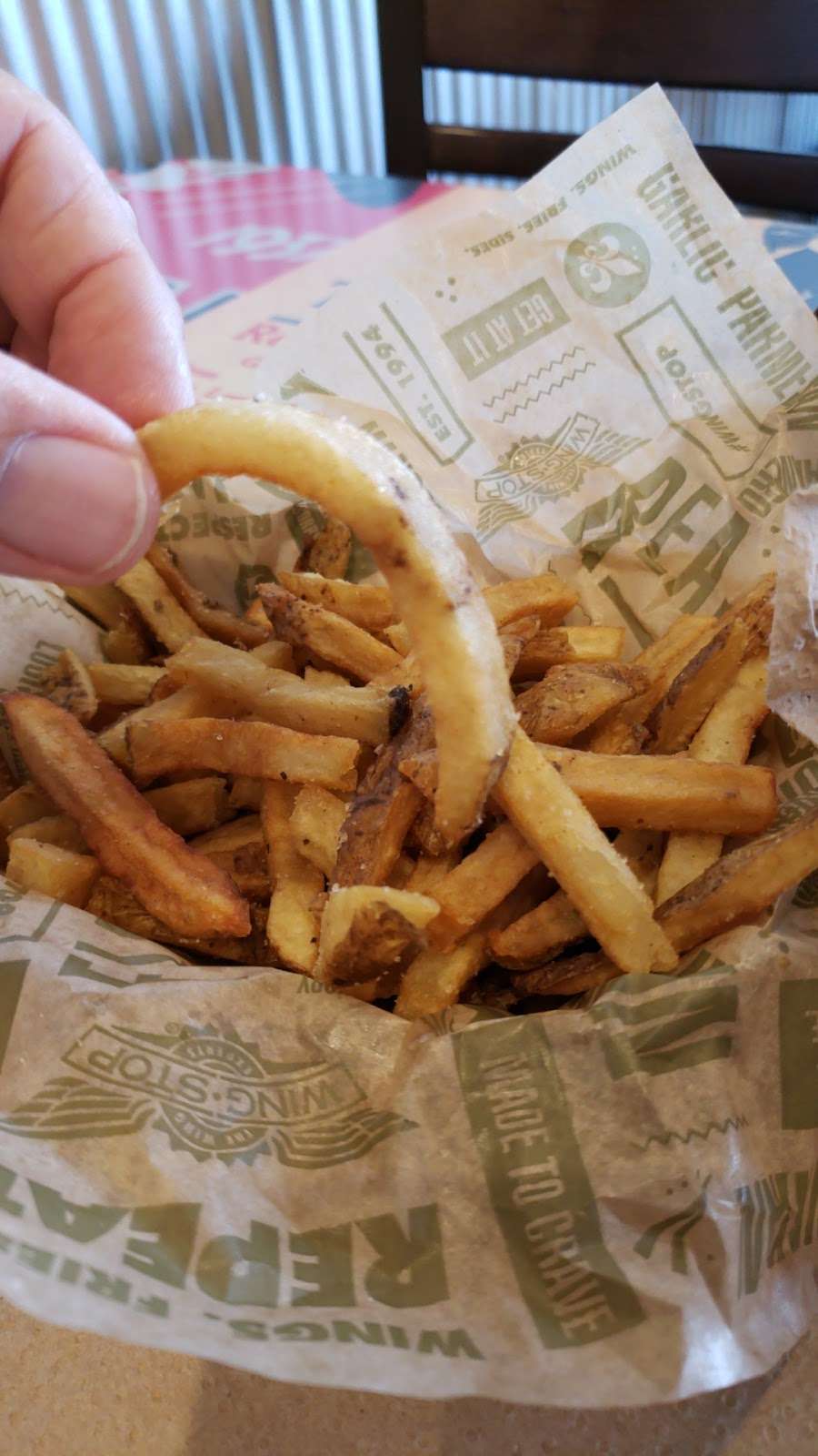 Wingstop | 8633 Woodley Ave, North Hills, CA 91343, USA | Phone: (818) 891-0999