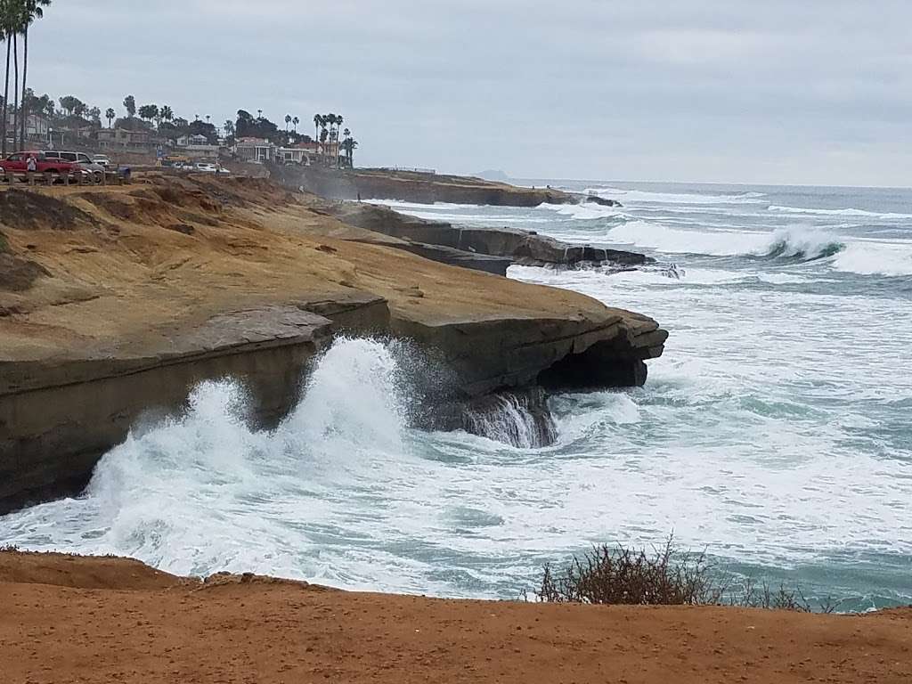 Sunset Cliffs Parking Lot | 1253 Sunset Cliffs Blvd, San Diego, CA 92107, USA