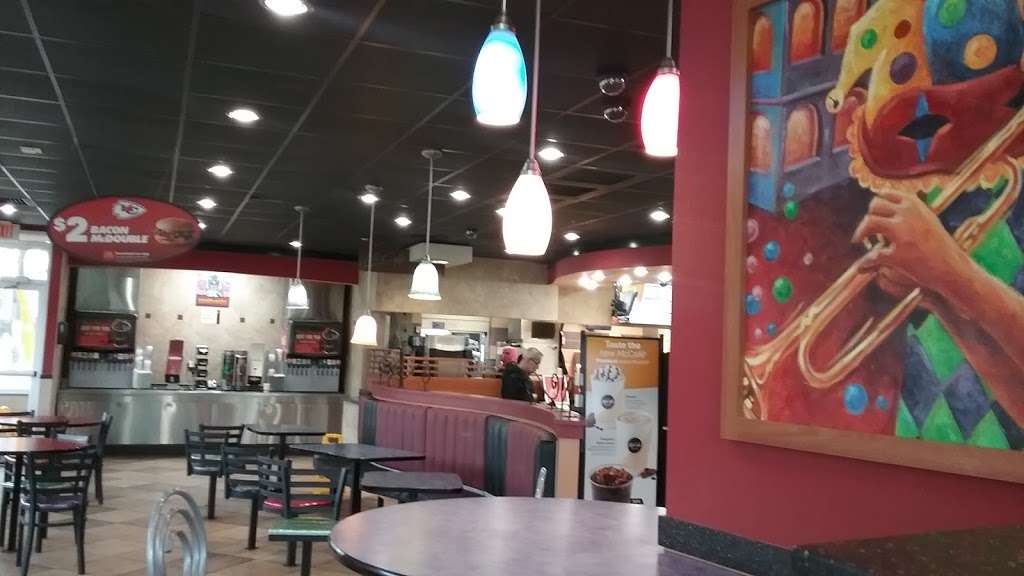 McDonalds | 8326 Wornall Rd, Kansas City, MO 64114, USA | Phone: (816) 523-7111