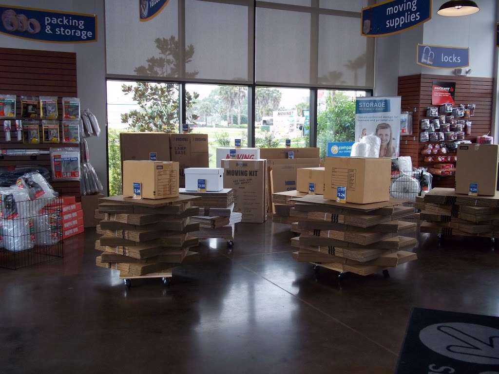 Compass Self Storage | 4477 E County Rd 466, Oxford, FL 34484, USA | Phone: (352) 340-3482