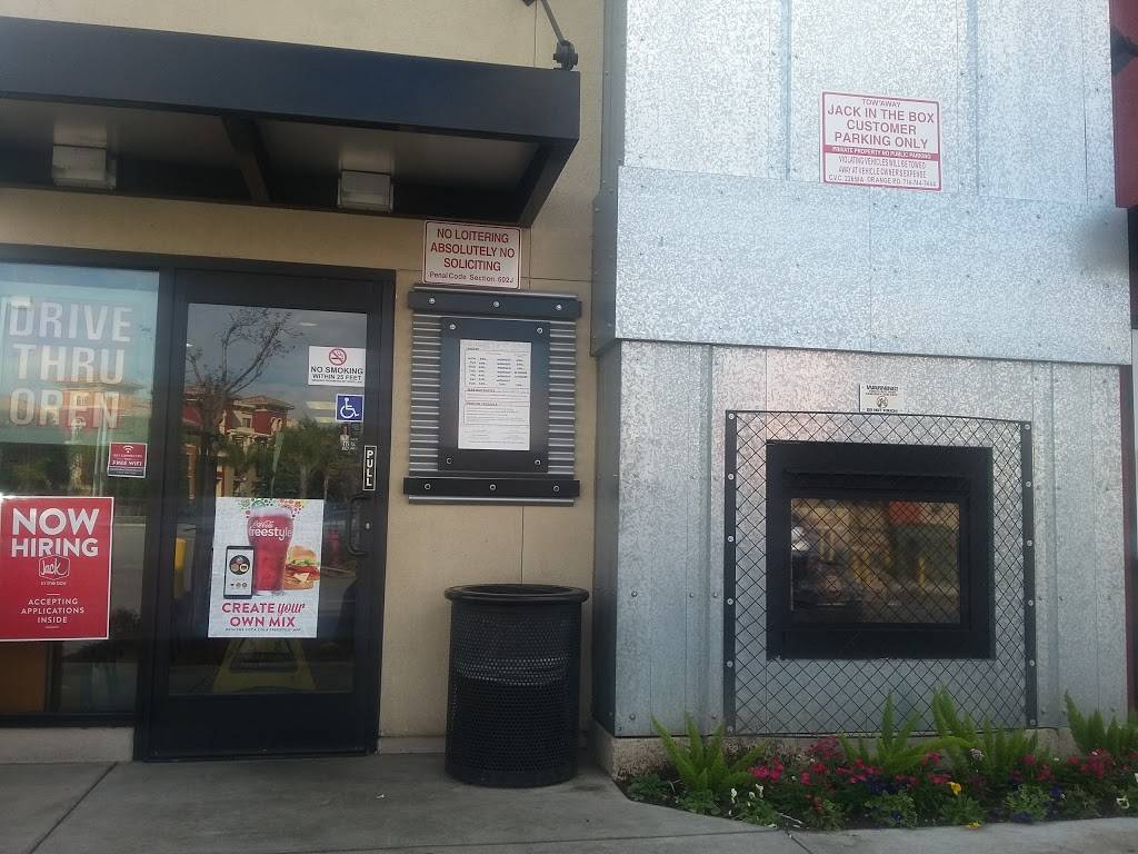 Jack in the Box | 3050 W Chapman Ave, Orange, CA 92868, USA | Phone: (714) 634-3686