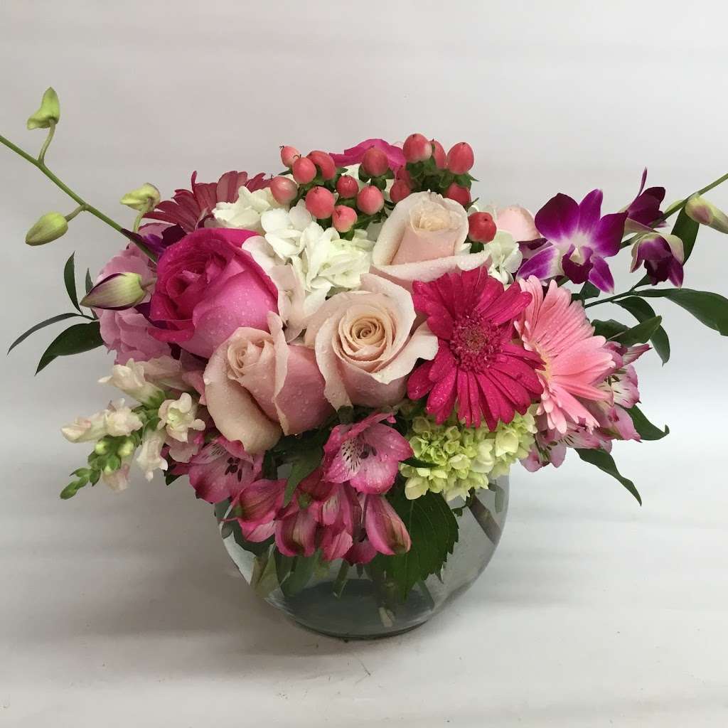 Flowers By Ami | 1 Washington St, Canton, MA 02021 | Phone: (781) 821-2948