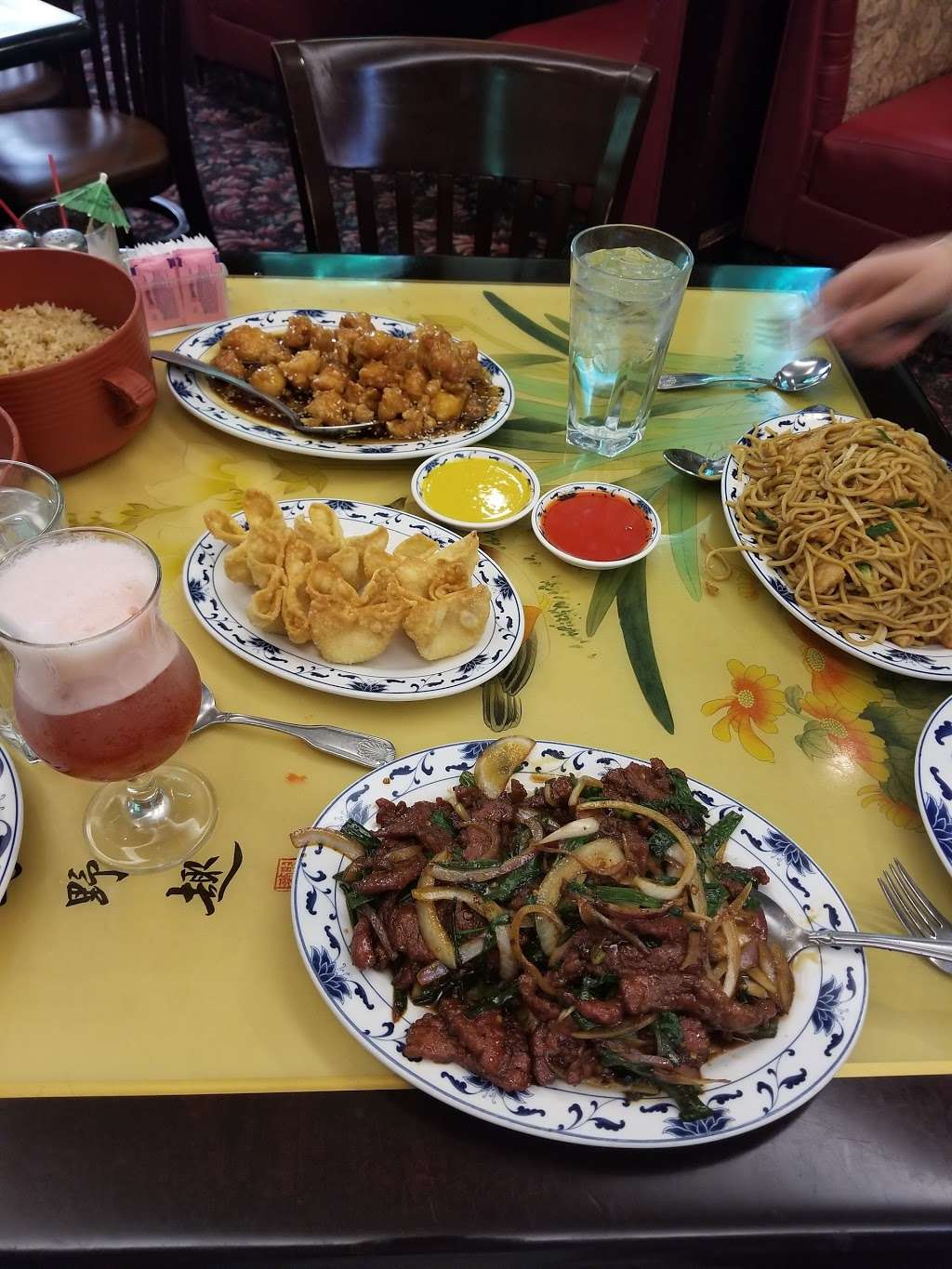 Heaven Dragon Chinese Restaurant | 16255 W 64th Ave #14, Arvada, CO 80007, USA | Phone: (720) 898-8996