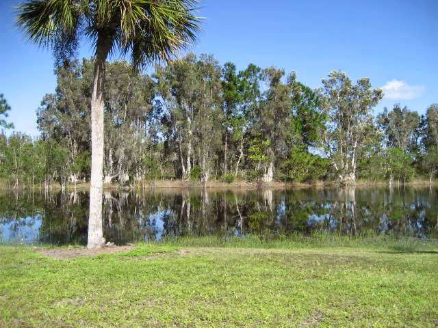 Crystal Lake RV Park | 4240 Deering Pkwy, Scottsmoor, FL 32775, USA | Phone: (321) 268-8555