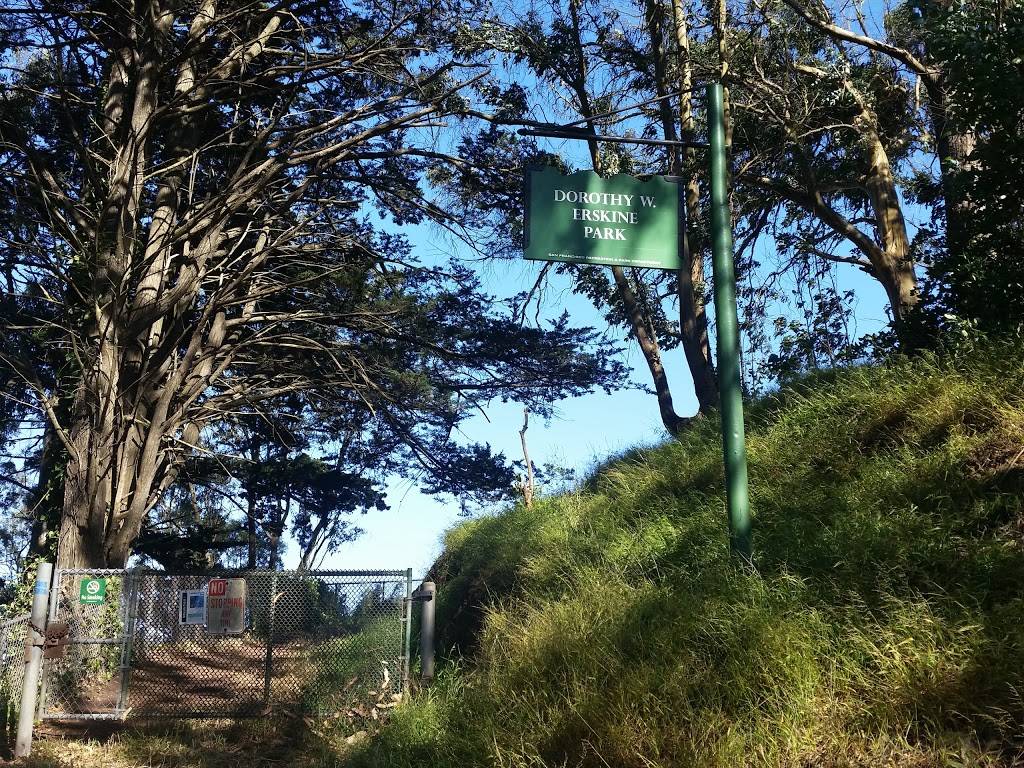 Dorothy W Erskine Park | 7 Martha Ave, San Francisco, CA 94131, USA | Phone: (415) 831-2700