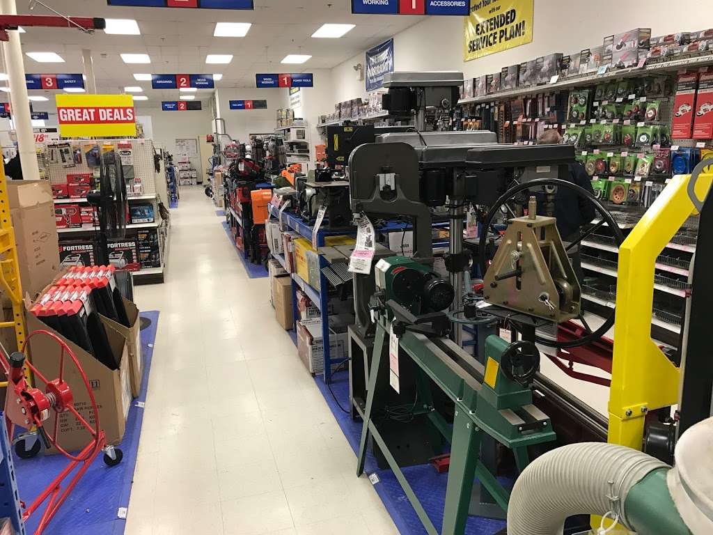 Harbor Freight Tools | 2090 Lincoln Hwy E, Lancaster, PA 17602, USA | Phone: (717) 397-5705