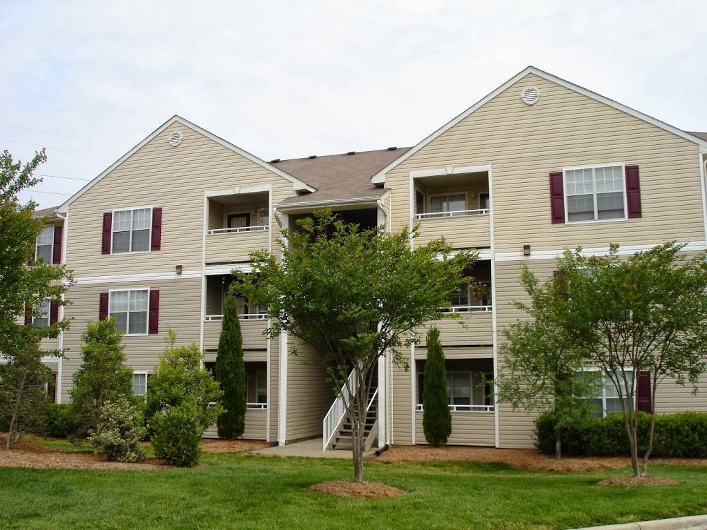 Foxridge Apartments | 200 Foxridge Crescent, Durham, NC 27703, USA | Phone: (919) 957-8456