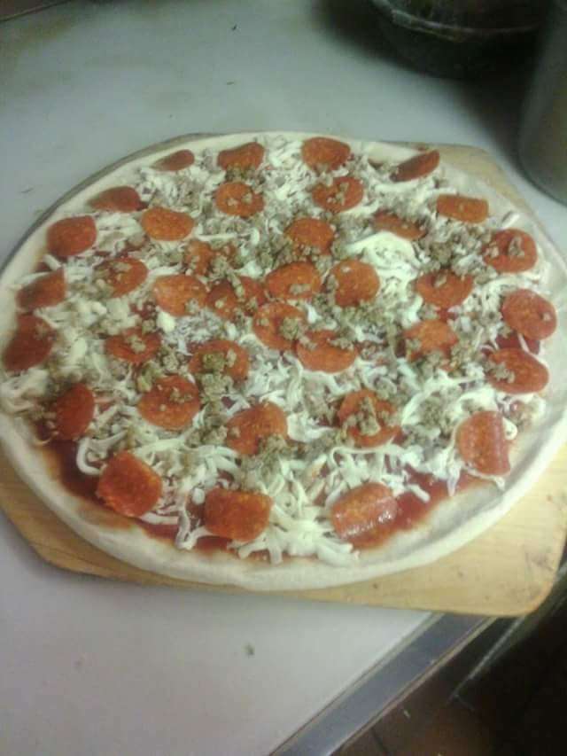 Grant Street Restaurant & Pizzeria | 661 Grant St, Camden, NJ 08102, USA | Phone: (856) 225-0060