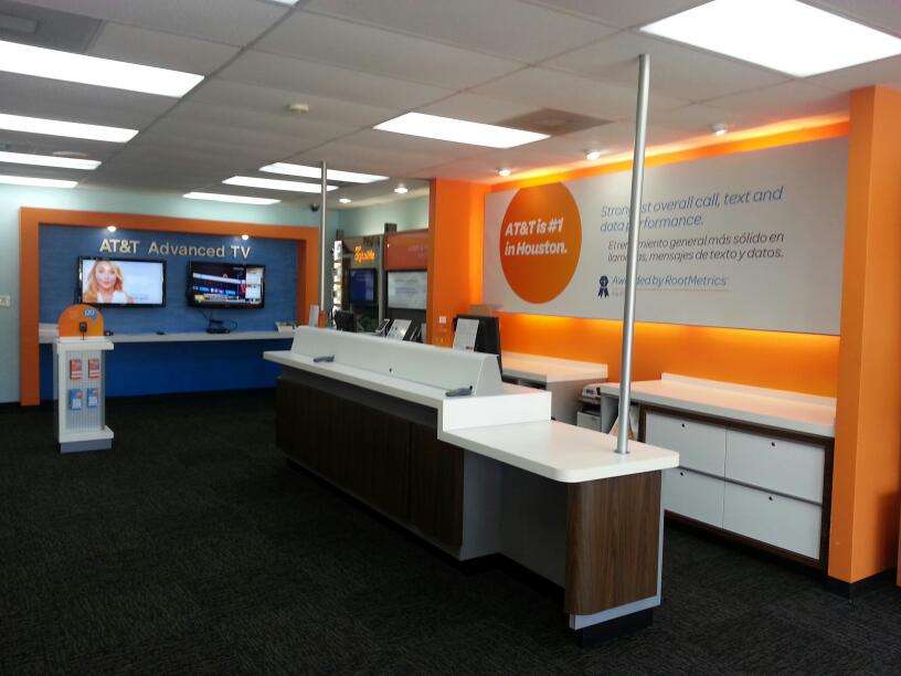 AT&T Store | 920 Studemont St #700, Houston, TX 77007, USA | Phone: (713) 802-9950