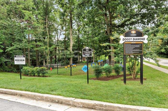 Skylark Pointe Apartment Homes | 9150 Parkland Rd, Parkville, MD 21234 | Phone: (410) 670-5002