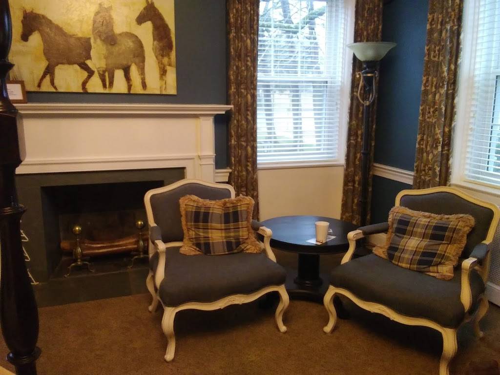 The Manor House Bed and Breakfast | 4201 Manor House Creek, Clemmons, NC 27012 | Phone: (336) 703-6494
