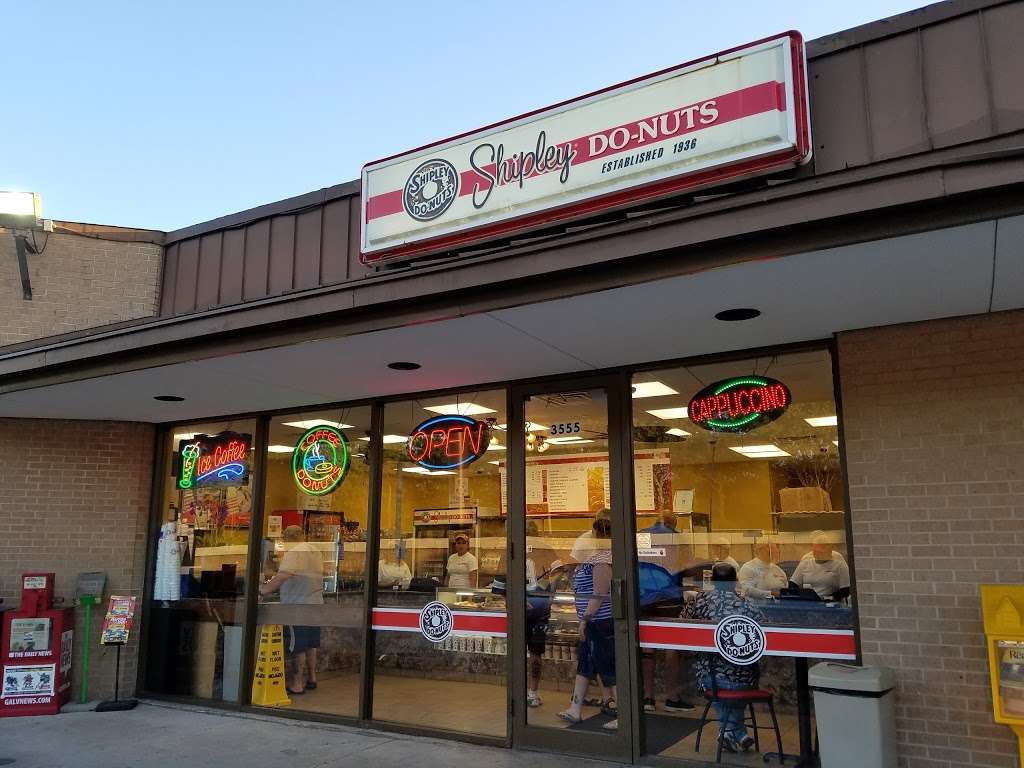 Shipley Do-Nuts | 3555 Gulf Fwy S, Dickinson, TX 77539, USA | Phone: (281) 614-0144