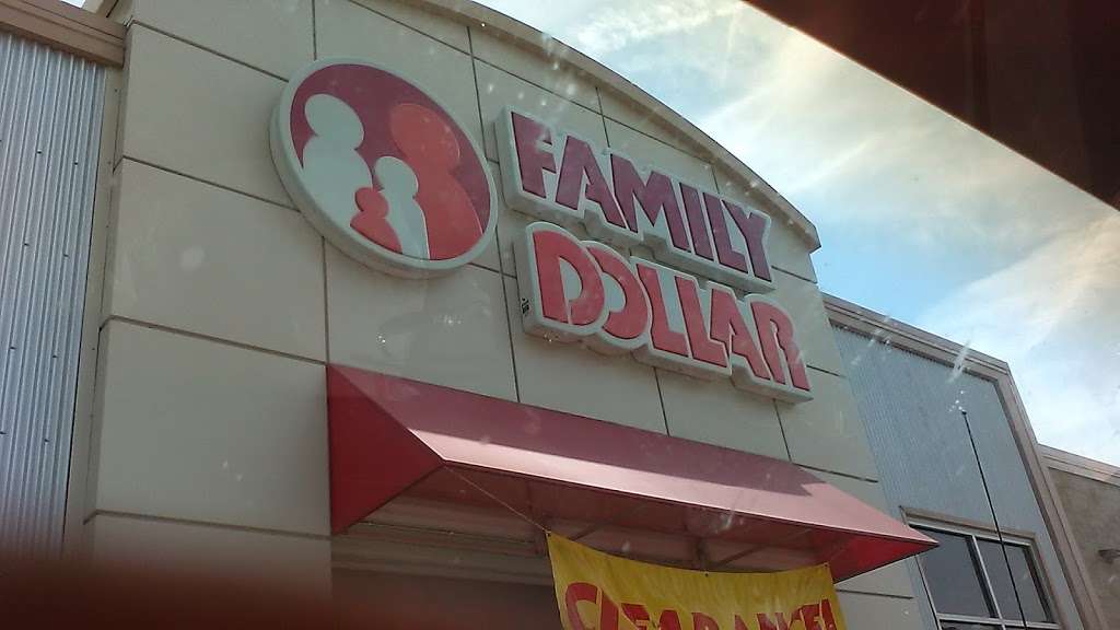 Family Dollar | 2500 N Cleveland St, Dayton, TX 77535 | Phone: (936) 681-9807