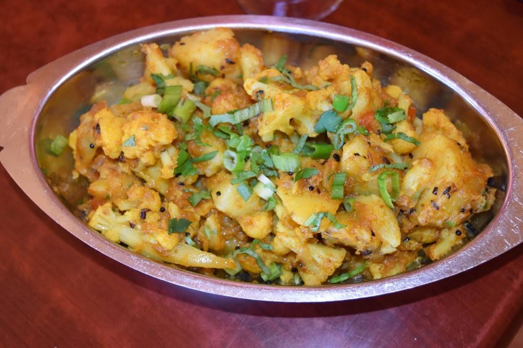 Himalayan Bistro | 1735 Centre St, West Roxbury, MA 02132, USA | Phone: (617) 325-3500