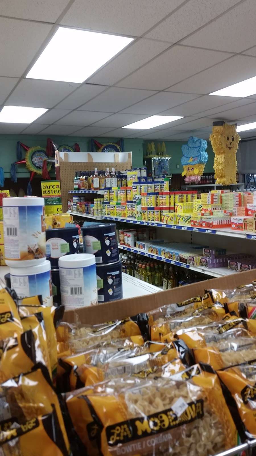 Las Palmitas Grocery & Catering | 402 W 37th Ave, Hobart, IN 46342, USA | Phone: (219) 962-4999