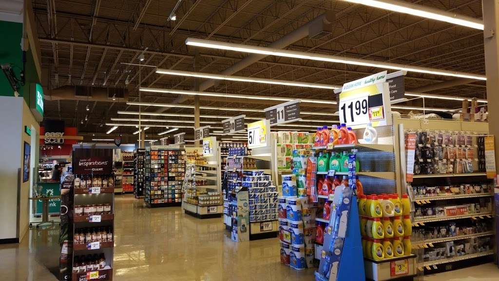 GIANT Food Stores | 168 N Flowers Mill Rd, Langhorne, PA 19047, USA | Phone: (215) 741-3360