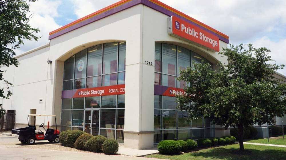 Public Storage | 1212 E Airport Fwy, Irving, TX 75062, USA | Phone: (972) 445-7299