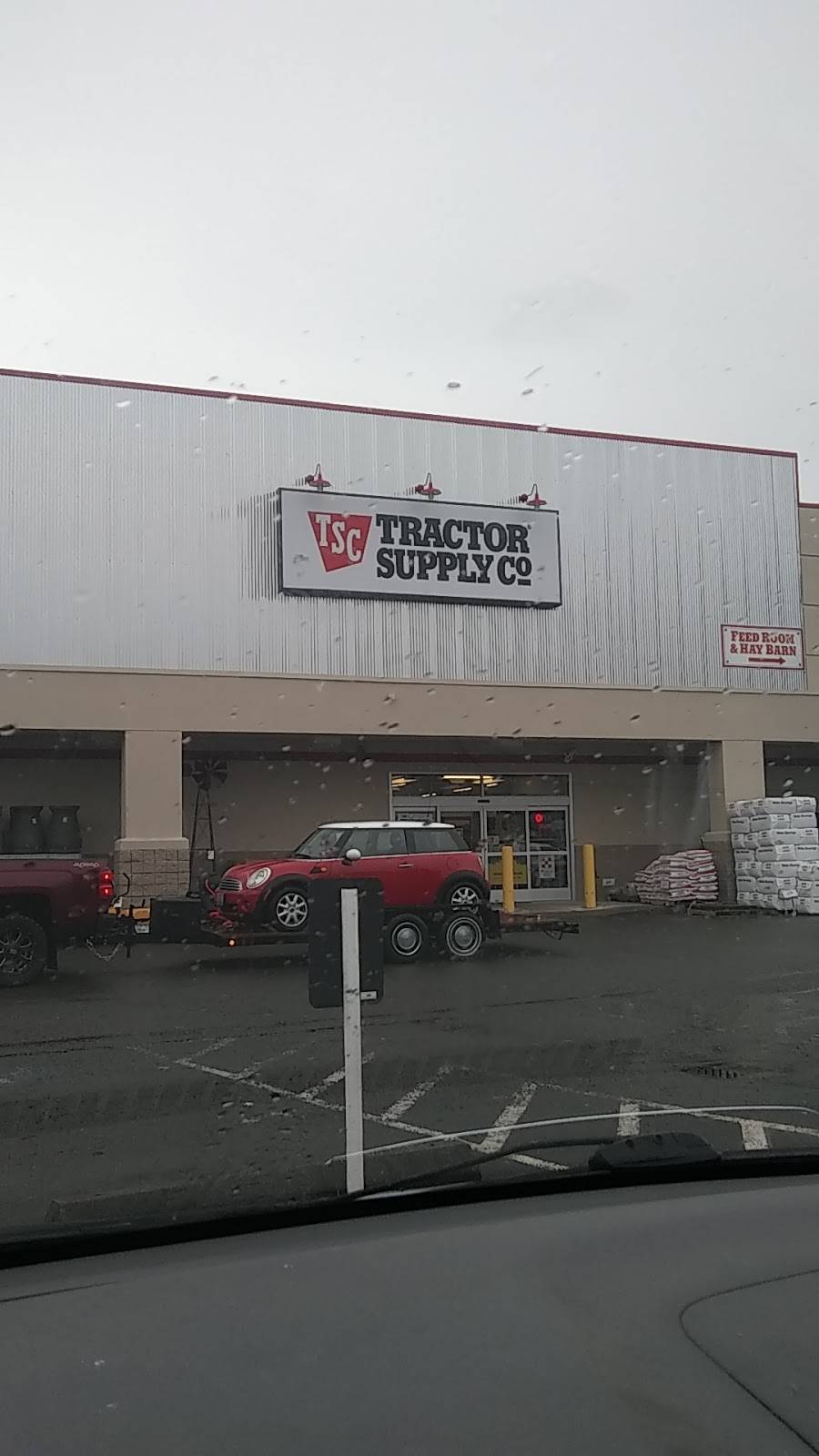 Tractor Supply Co. | 8420 S 228th St, Kent, WA 98031, USA | Phone: (253) 520-2333