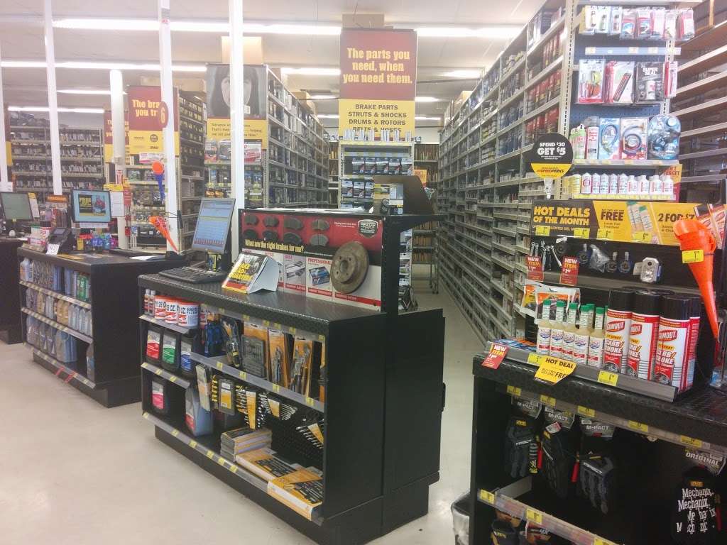 Advance Auto Parts | 3021 N John Young Pkwy, Kissimmee, FL 34741, USA | Phone: (407) 343-8223