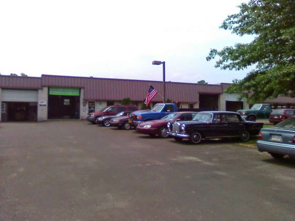 Daves Service Center | 124 Industrial Dr, Warminster, PA 18974 | Phone: (215) 322-0662