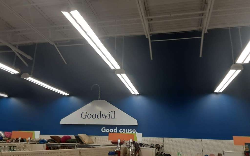 Goodwill Store | 480 E Greensburg Commons Shopping Center, Greensburg, IN 47240, USA | Phone: (812) 663-9024