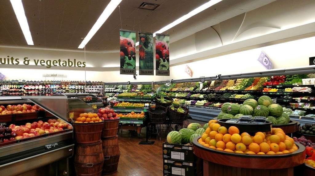 Albertsons | 1930 N Placentia Ave, Fullerton, CA 92831, USA | Phone: (714) 792-2880