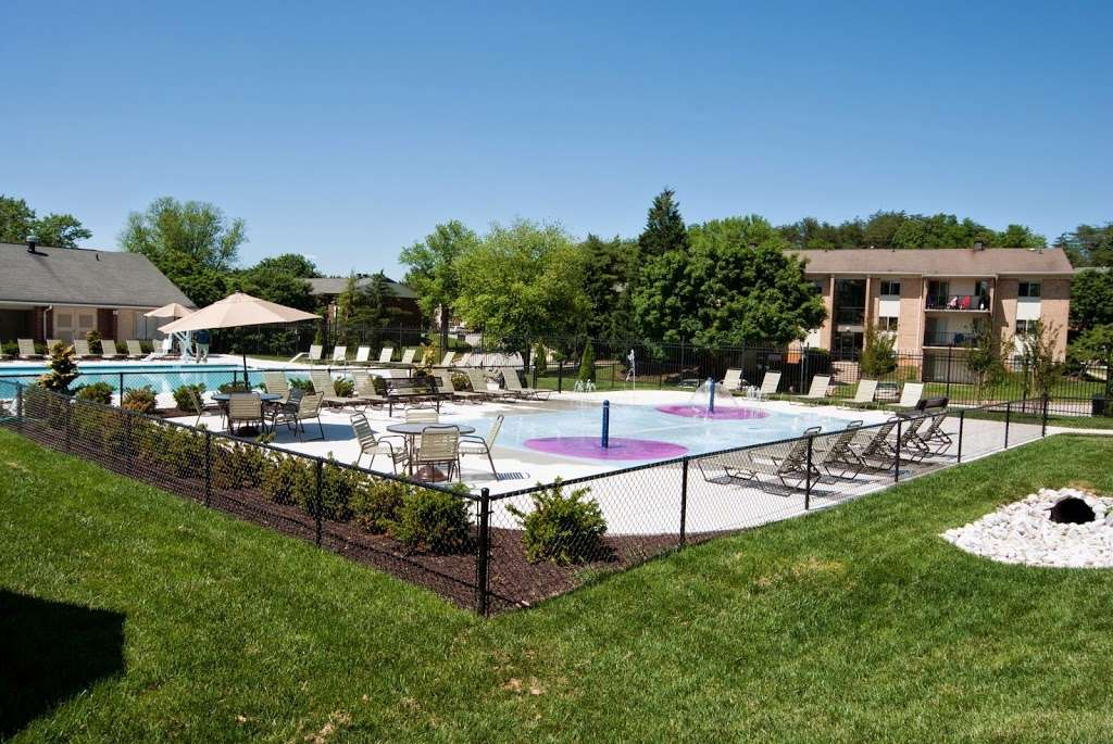 Doncaster Village Apartments | 1 Dalmeny Ct, Parkville, MD 21234, USA | Phone: (410) 661-3200