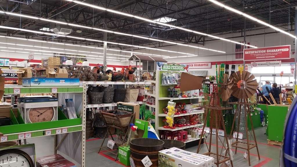 Tractor Supply Co. | 12543 Main St, Hesperia, CA 92345, USA | Phone: (760) 949-1133