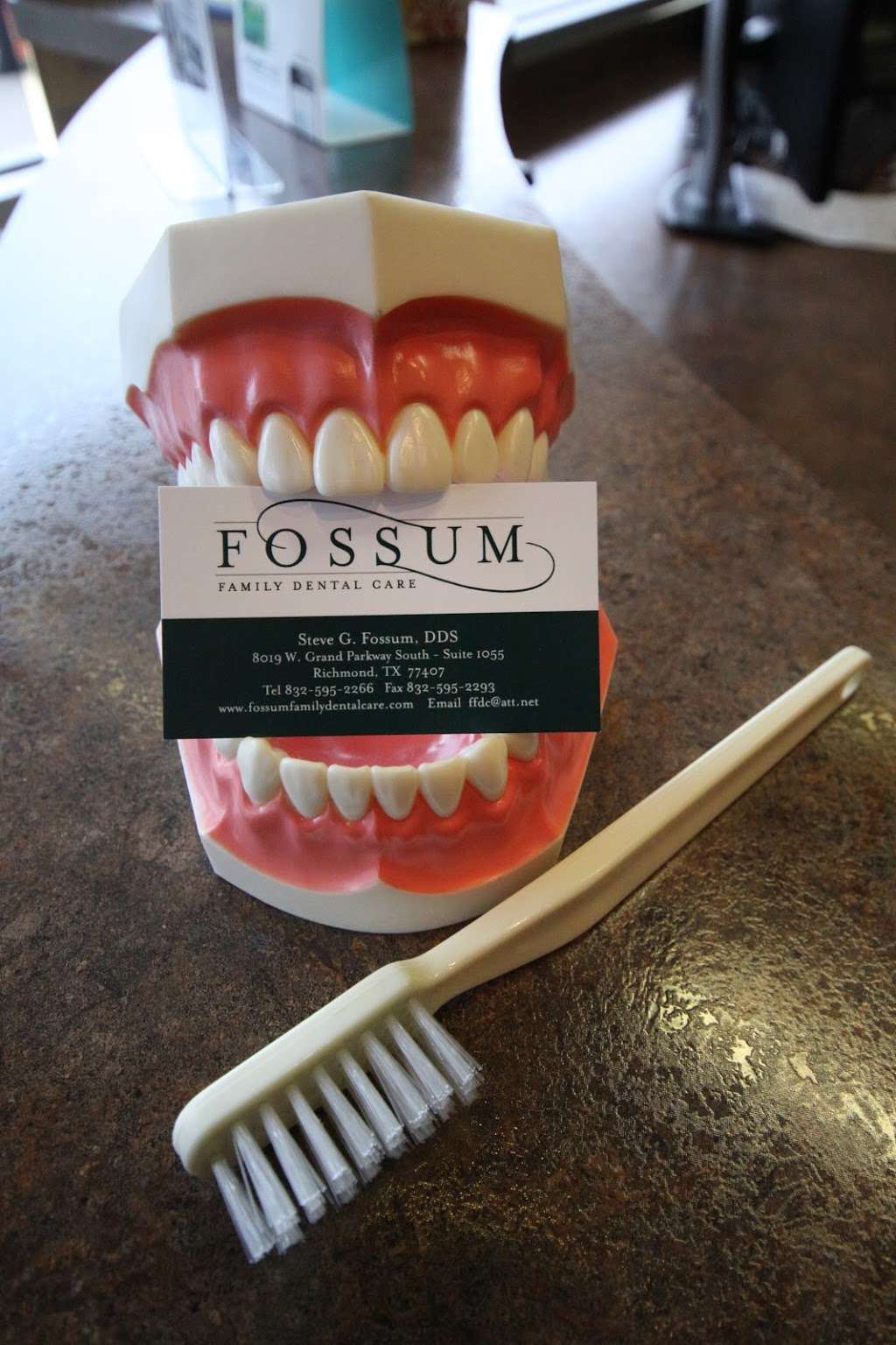 Fossum Family Dental Care: Fossum Steven G DDS | 8019 West Grand Parkway South, Richmond, TX 77407, USA | Phone: (832) 595-2266