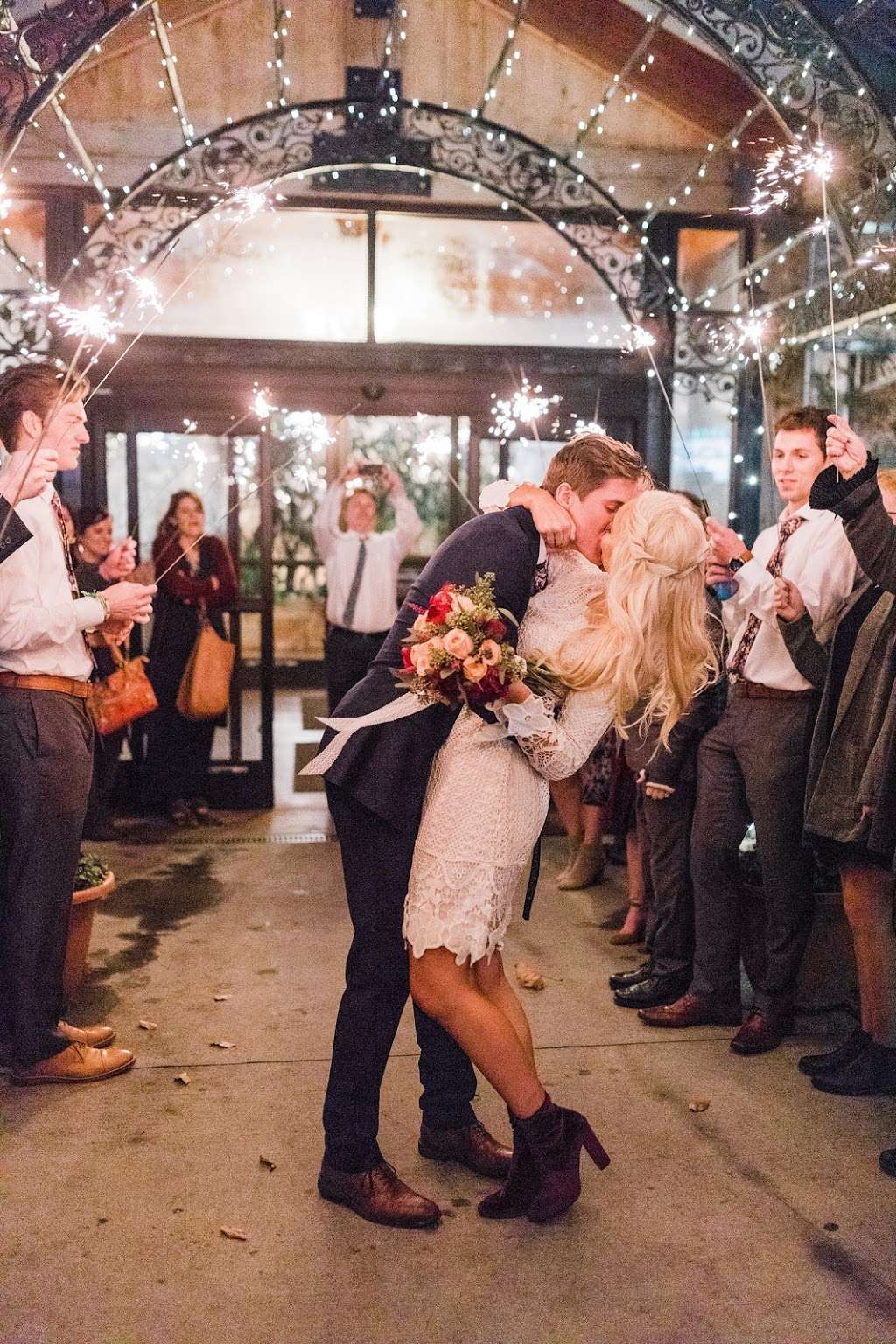 Love Wedding Sparklers | 114 Edgemere Ct, Murphy, TX 75094, USA | Phone: (972) 979-7102