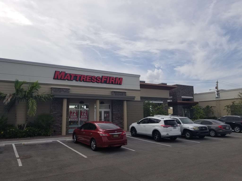 Mattress Firm Fort Lauderdale South | 1522 N Federal Hwy, Fort Lauderdale, FL 33304, USA | Phone: (954) 566-0963